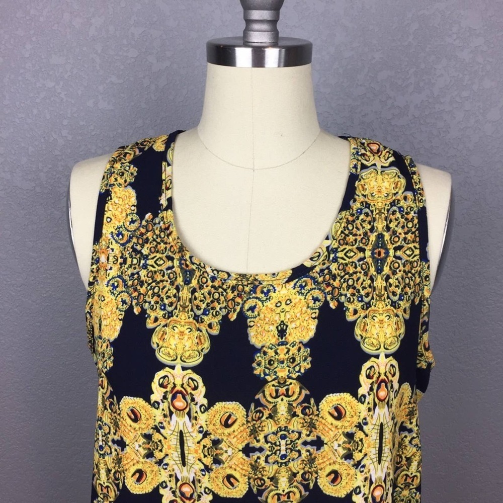 •Blue Rain• Patterned Top - Picture 2 of 4